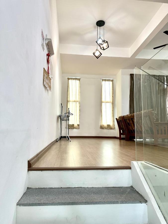 Springfield 3-Storey Cheerful Townhouse #Yoyo Homestay SDK Dış mekan fotoğraf
